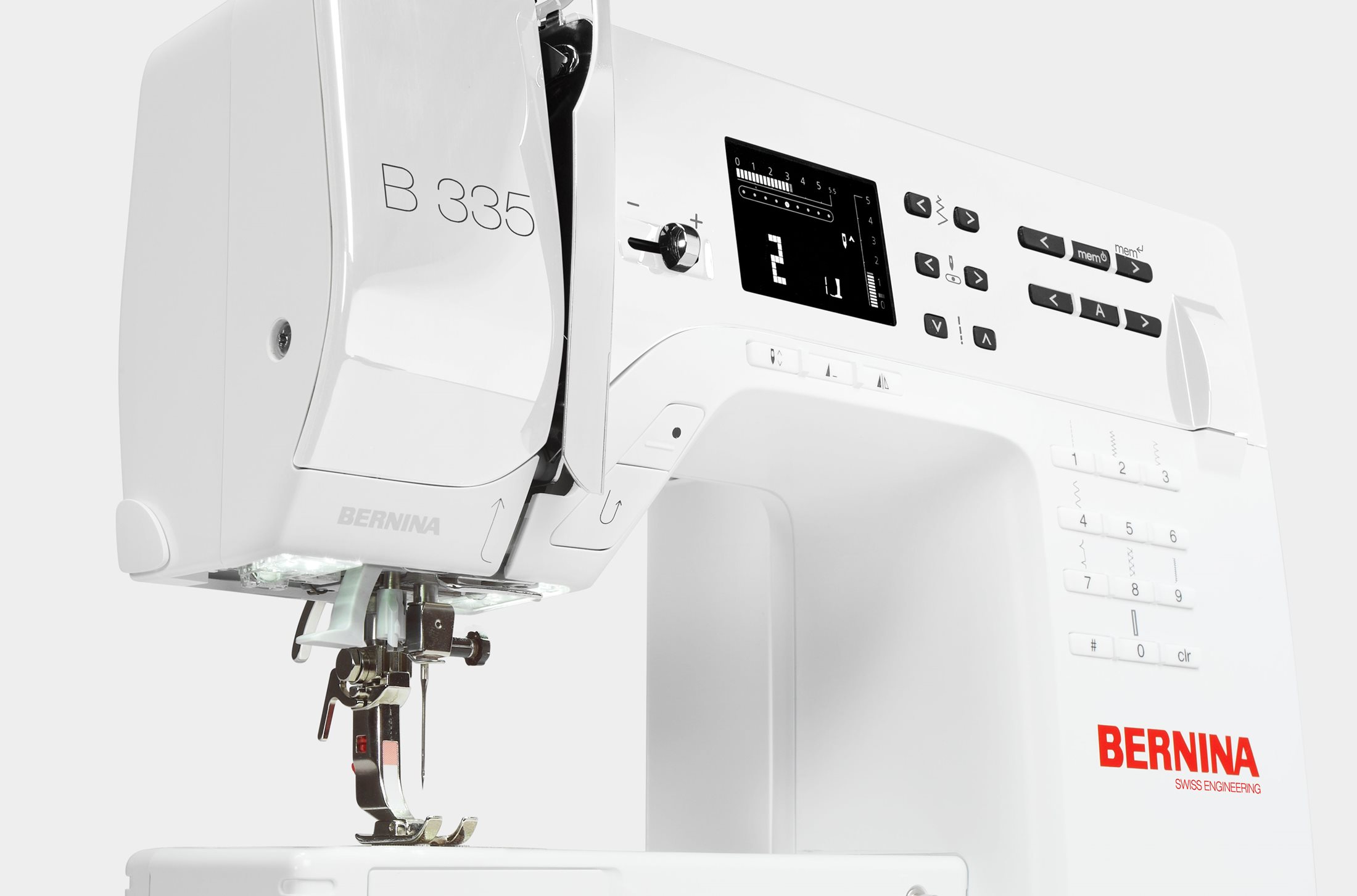 BERNINA 335 - the perfect sewing machine for beginners - BERNINA